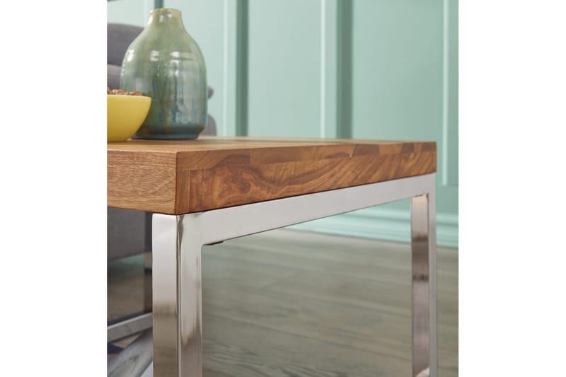 Sido bord Wohnling massivt trä, kvadratisk med metallkromben, herrgårdsstil 60x60 cm - 60x60 cm - Products - Möbler - Bord & matgrupp - Avlastningsbord & sidobord - Brickbord & småbord