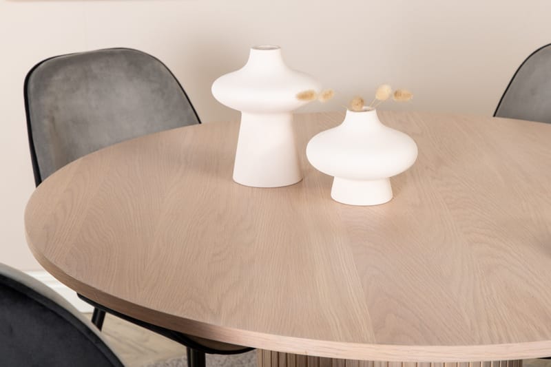 Bianca Matgrupp 110 cm Rund med 4 Emma stolar - Svart - Products - Möbler - Bord & matgrupp - Matgrupp