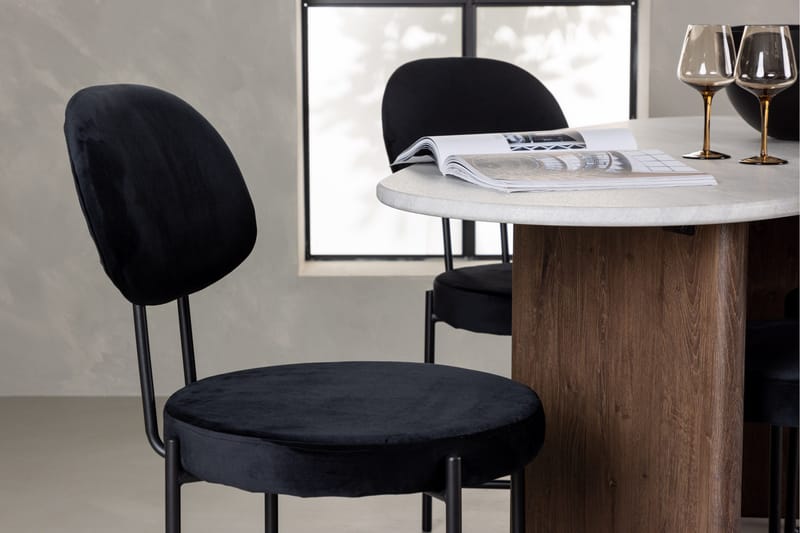 Grönvik Matgrupp 180 cm Oval med 4 Stella Stolar - Mocca - Products - Möbler - Bord & matgrupp - Matgrupp