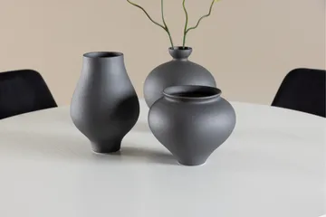 Härön Matgrupp 110 cm Rund med 4 Night stolar - Vit/Svart - Products - Möbler - Bord & matgrupp - Matgrupp