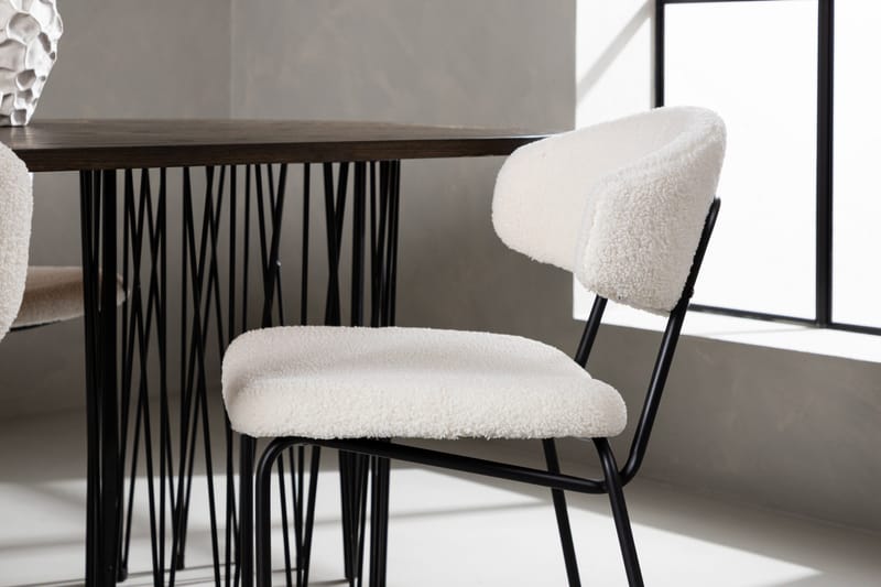 Stone Matgrupp 220 cm Oval med 4 Chico Stolar - Svart - Products - Möbler - Bord & matgrupp - Matgrupp