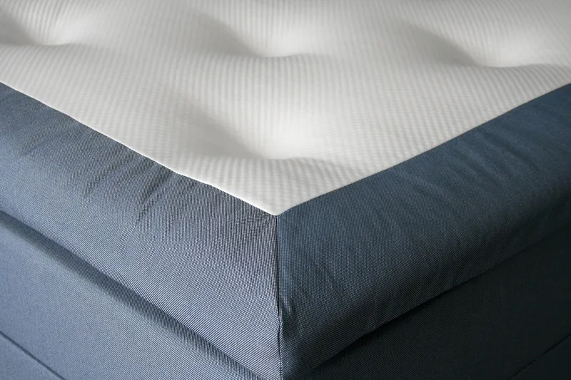 Lucky Bäddmadrass 8 Cm Polyeter 160x200 - Blå - Products - Möbler - Säng - Madrass - Bäddmadrass