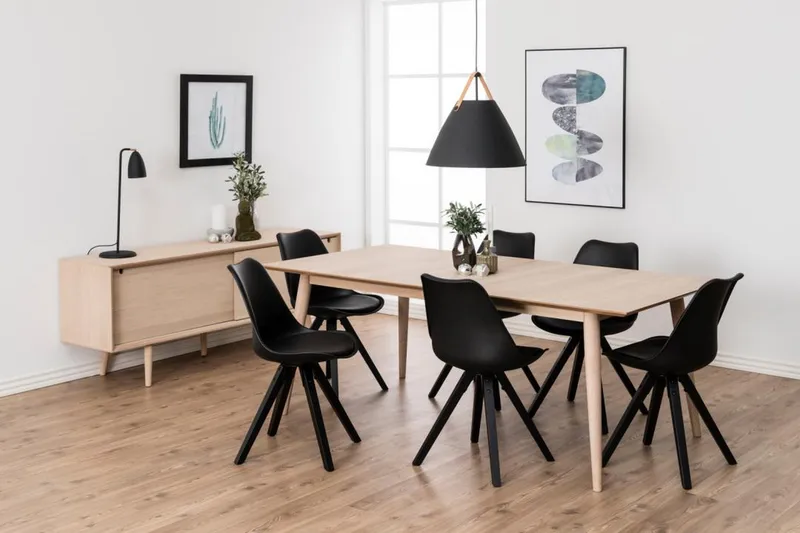 Andros Matstol & köksstol med träben - Svart - Products - Möbler - Fåtölj & stolar - Matstol & köksstol