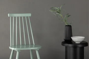 Lönneberga Matstol - Grön - Products - Möbler - Fåtölj & stolar - Pinnstol