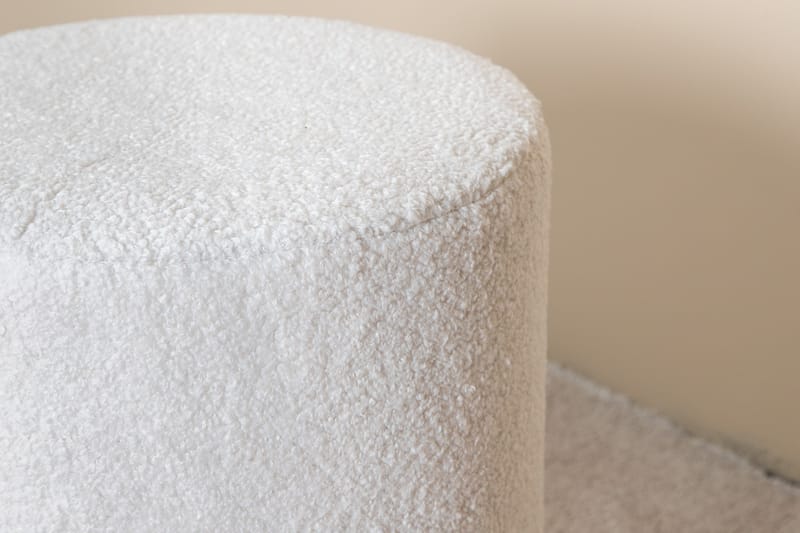 Benji Sittpuff - Benvit - Products - Möbler - Fåtölj & stolar - Pall & puff - Sittpuff