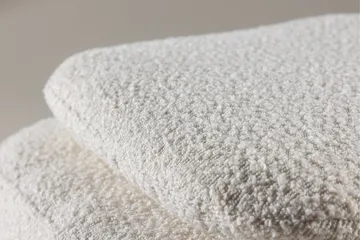 Laurel Fotpall - Vit - Products - Möbler - Fåtölj & stolar - Pall & puff - Fotpallar