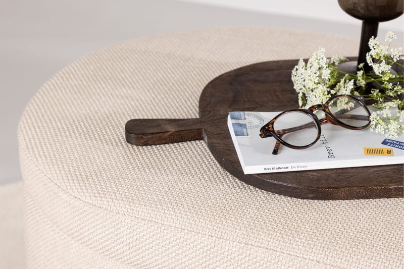 Potenza Fotpall - Offwhite - Products - Möbler - Fåtölj & stolar - Pall & puff - Fotpallar