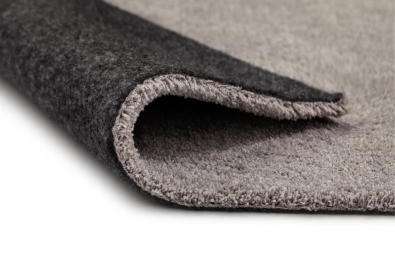 Feel Ryamatta 133x190 - Silver - Products - Textil & mattor - Matta - Modern matta - Ryamatta