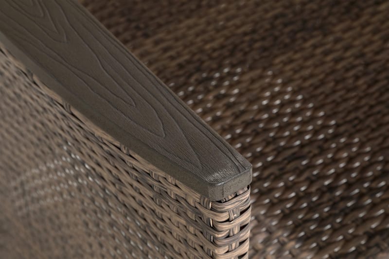 Thor Lyx Utefåtölj med Armledare - Loungefåtölj för Utemöbler i Konstrotting - Brun - Products - Utemöbler & utemiljö - Loungemöbler - Loungestol utomhus