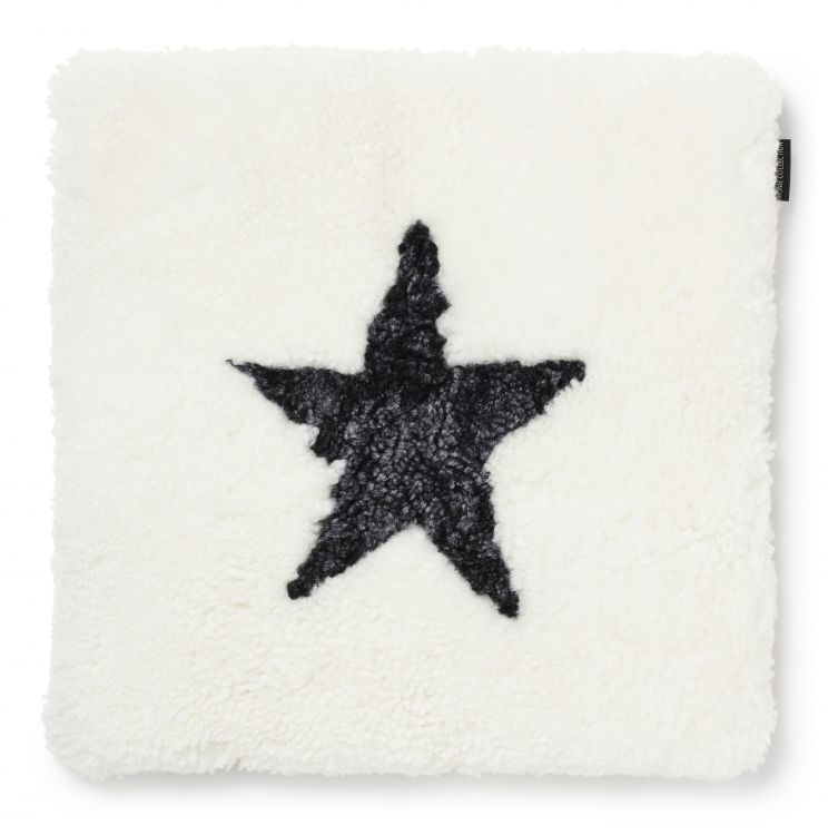 Curly stolsdyna f�rskinn Vit/m�rkgr�