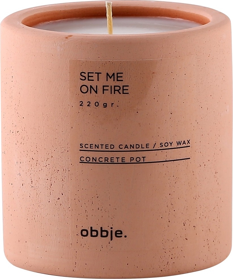 Set Me On Fire geurkaars groot - Roze Set Me On Fire geurkaars groot - Roze