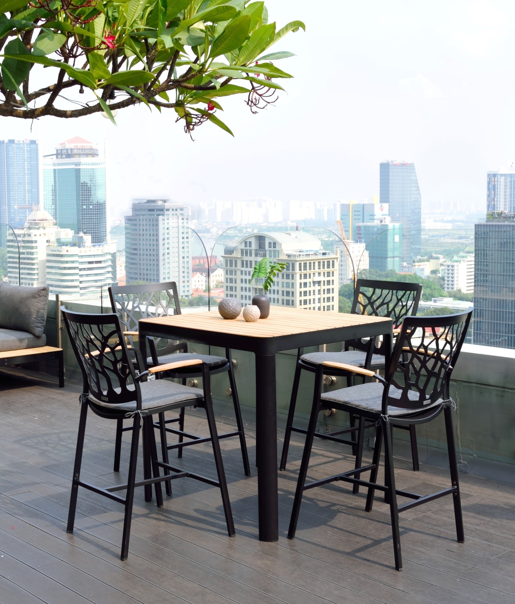 Portals loungegrupp 5 - Svart/teak Portals loungegrupp 5 - Svart/teak