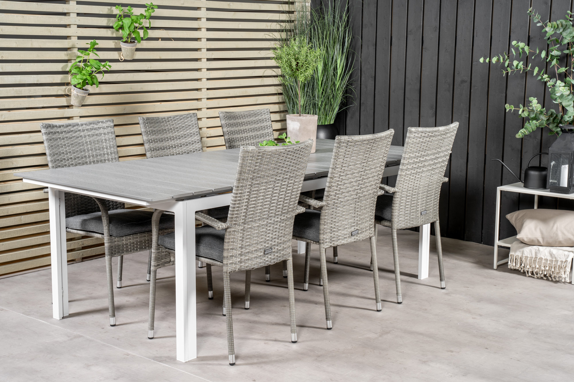 Levels utematgrupp med 6 st Anna stolar - Vit/Gr�