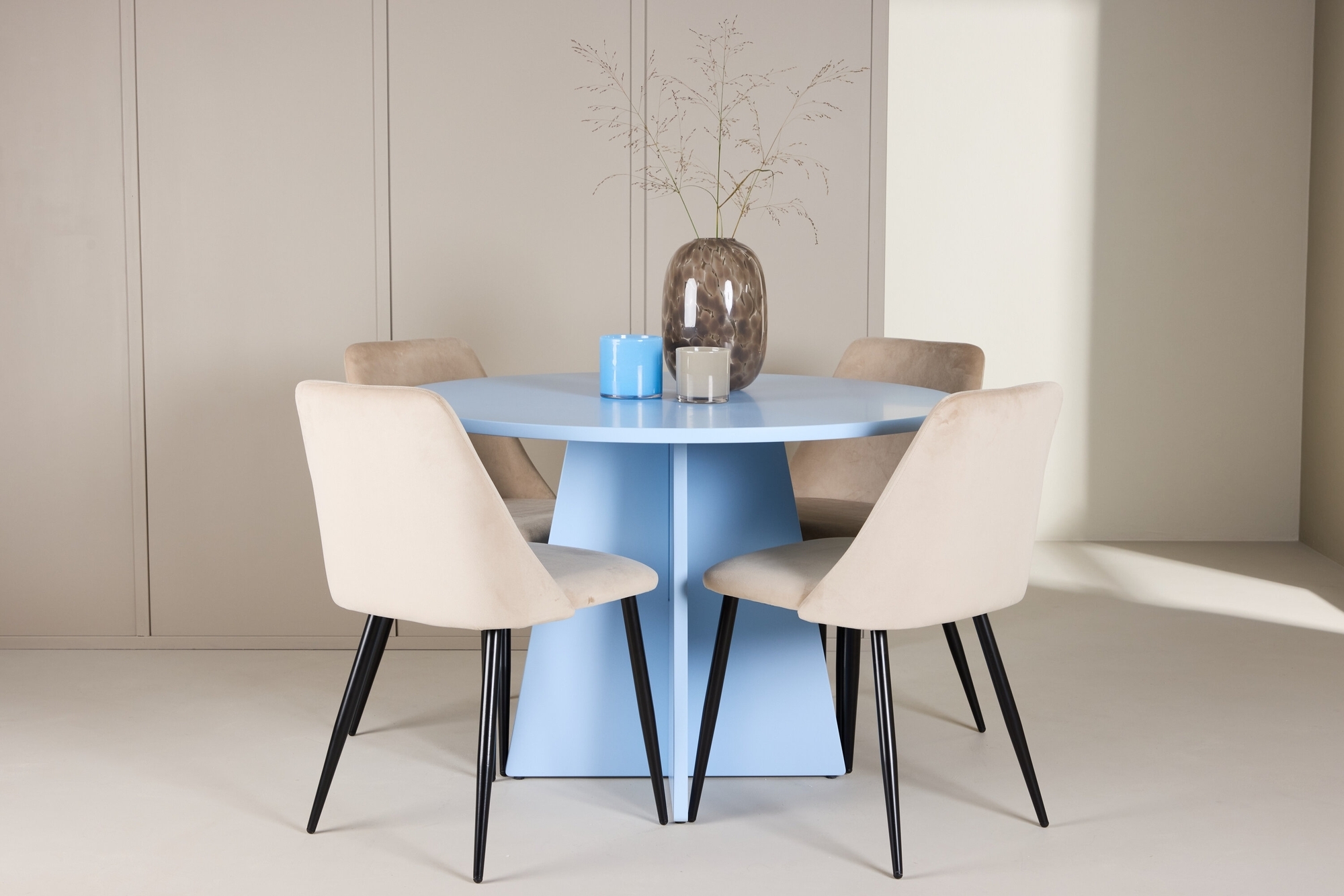 Matbord Bootcut med 4 st Night stolar - Beige/svart/bl� + 4.00 x Stolsdyna