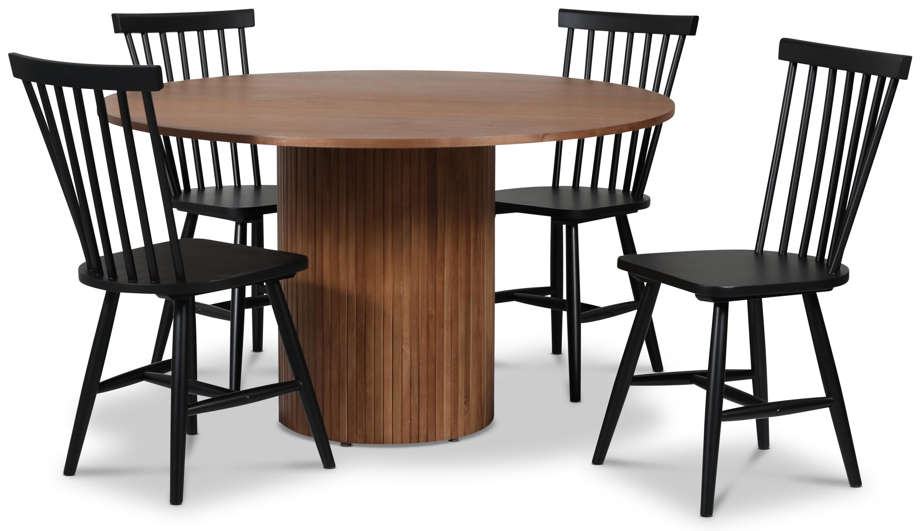 Pose matgrupp: Bord Ø130 cm inklusive 4 st Karl pinnstolar - Valnöt Pose matgrupp: Bord Ø130 cm inklusive 4 st Karl pinnstolar - Valnöt