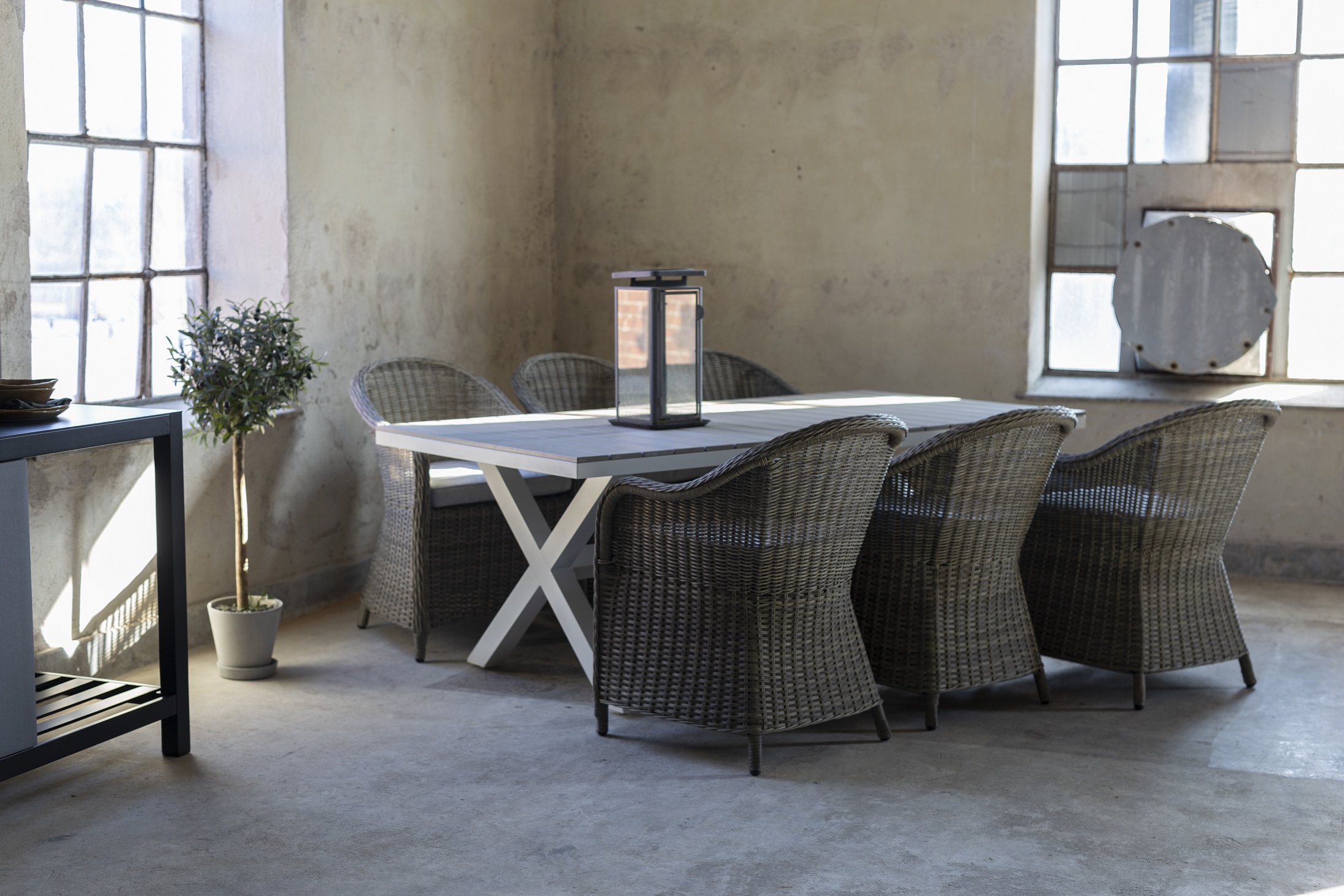 Eetgroep Mercury tafel incl. 6 fauteuils - Faux rotan/Wit aluminium