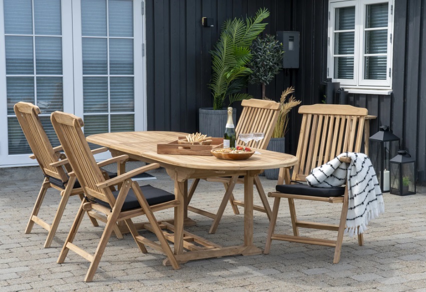 Matbord i massiv teak 90x180-240 cm - Salt�