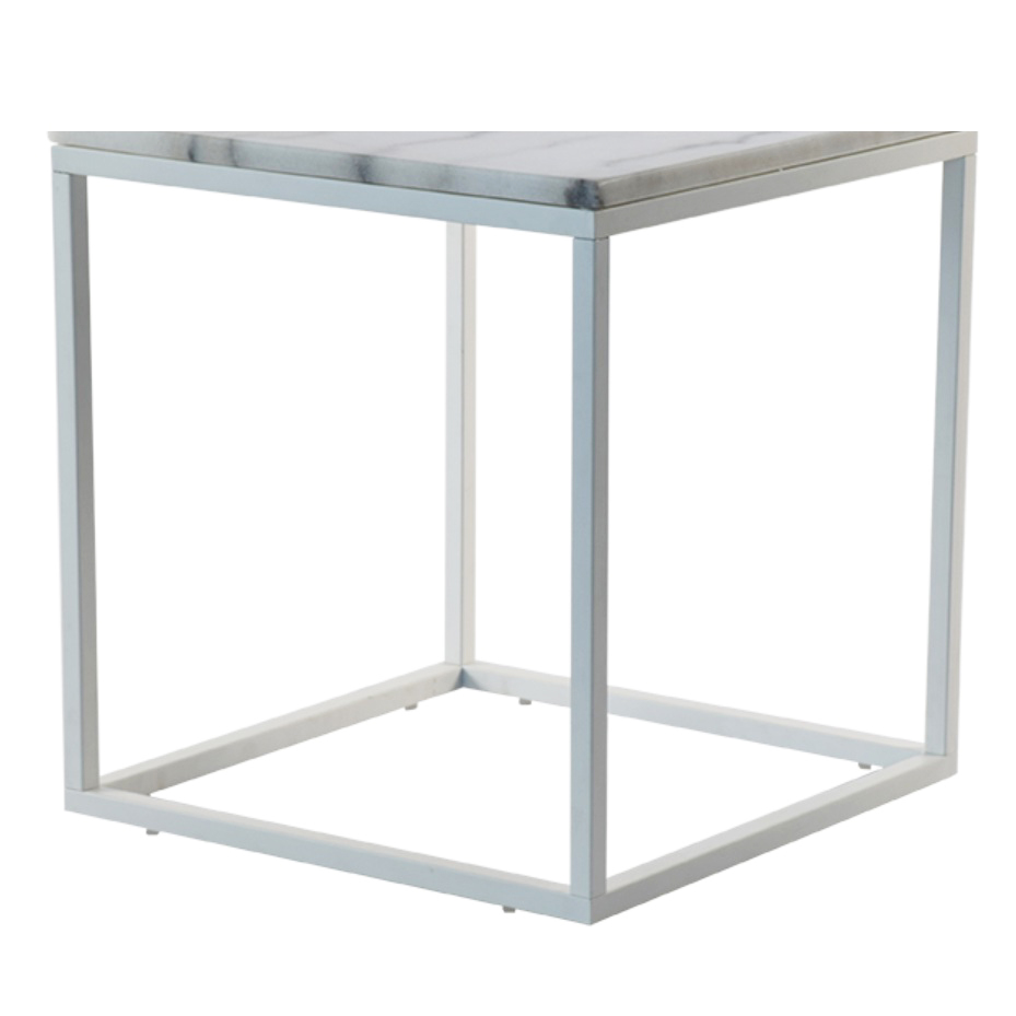 Underrede f�r litet soffbord - passar skiva 50x50 cm