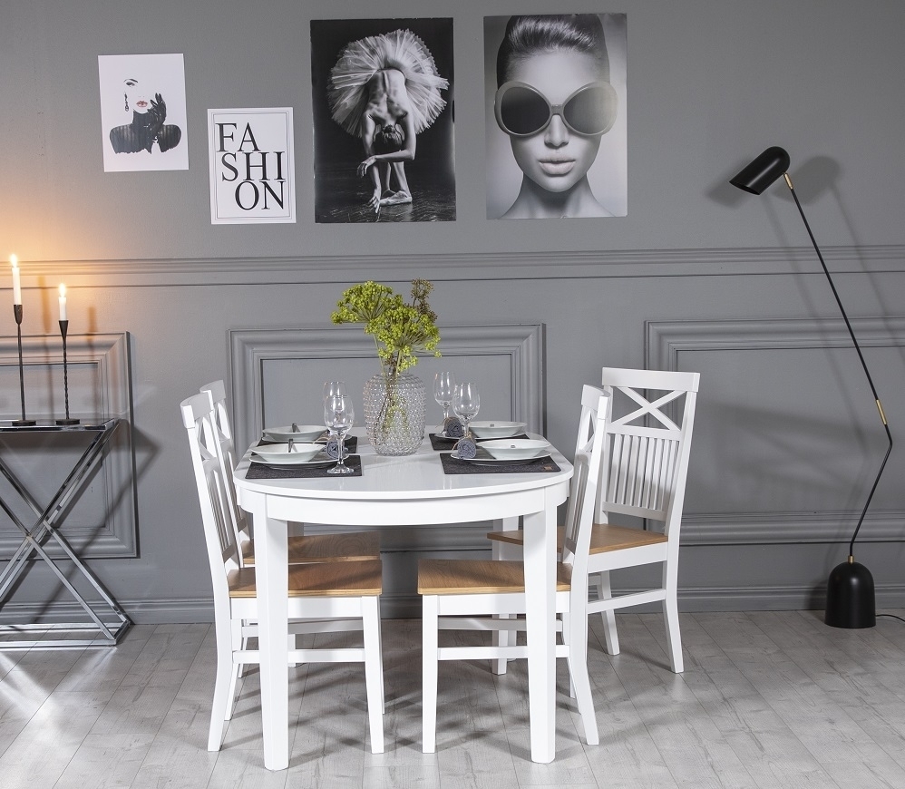 G�s� matgrupp: Bord 160/210 cm inklusive 4 F�r� stolar med kryss - Ek/vit