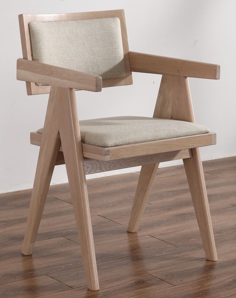 Sara karmstol i whitewash med linne tyg