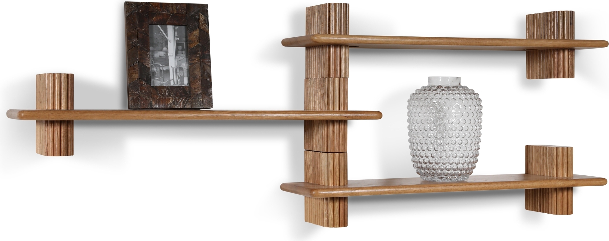 Posh byggbar 3x v�gghylla i ek + M�beltassar