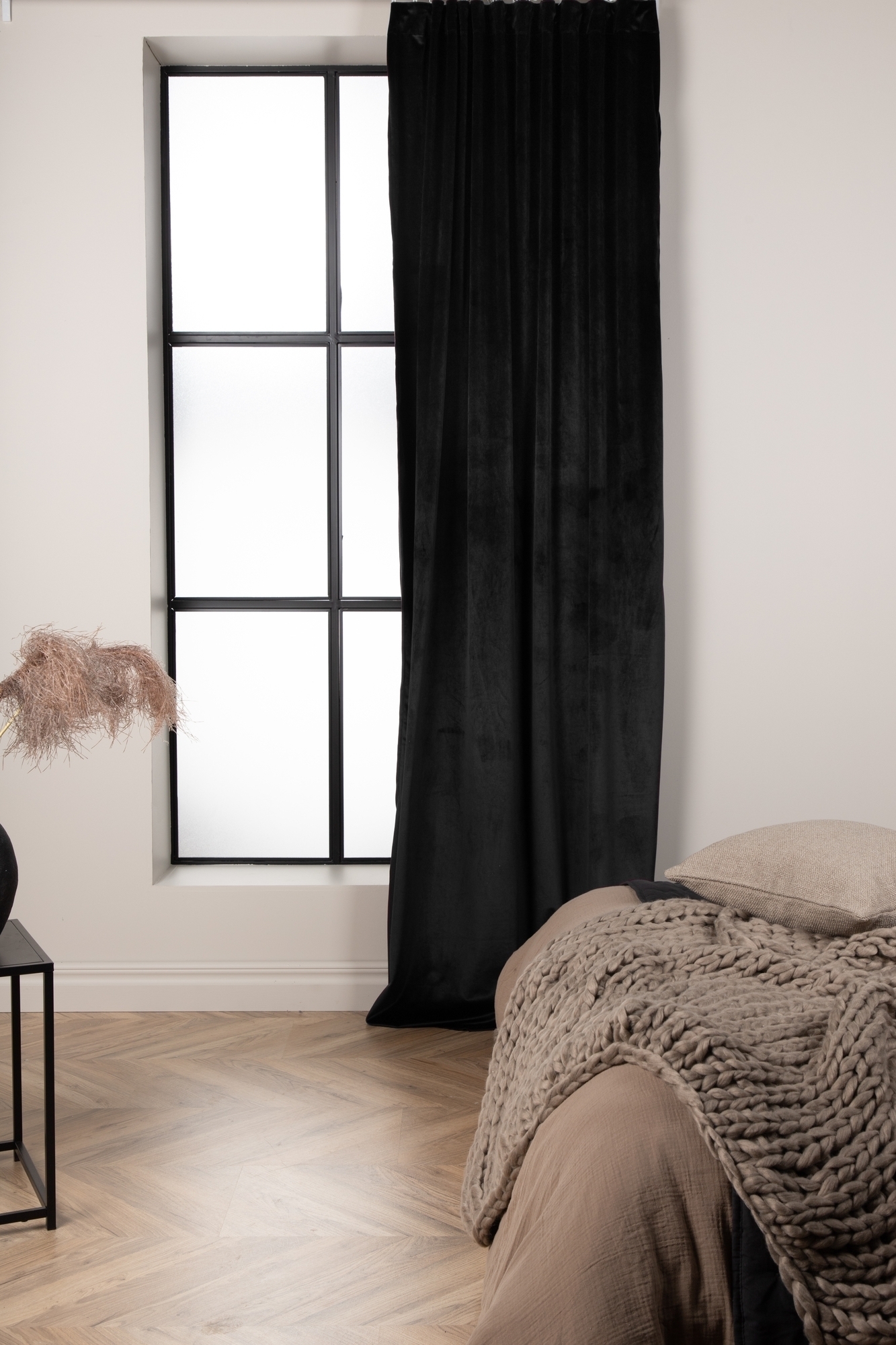 Magdalena gardin 135x250 cm - Svart