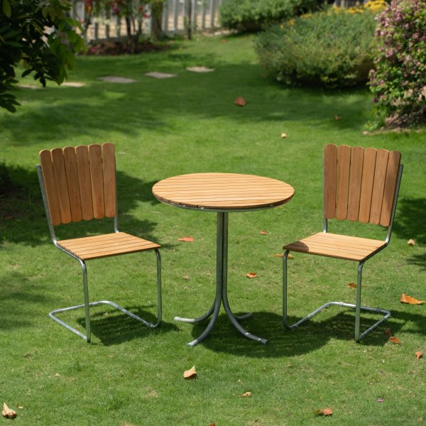 M�llan balkongset i teak: 2 st stolar med runt bord