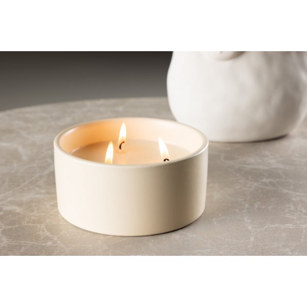 Douglas doftljus - Cream Douglas doftljus - Cream