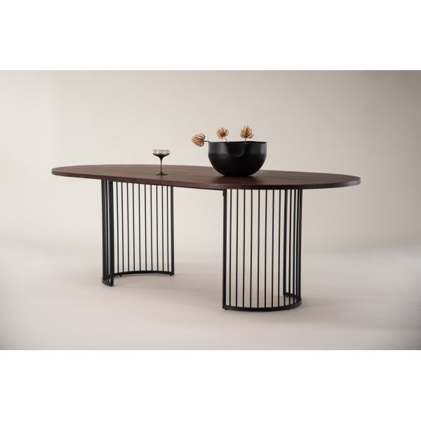 Table à manger Hamneskär 220 x 110 cm - Noir/noyer Table à manger Hamneskär 220 x 110 cm - Noir/noyer