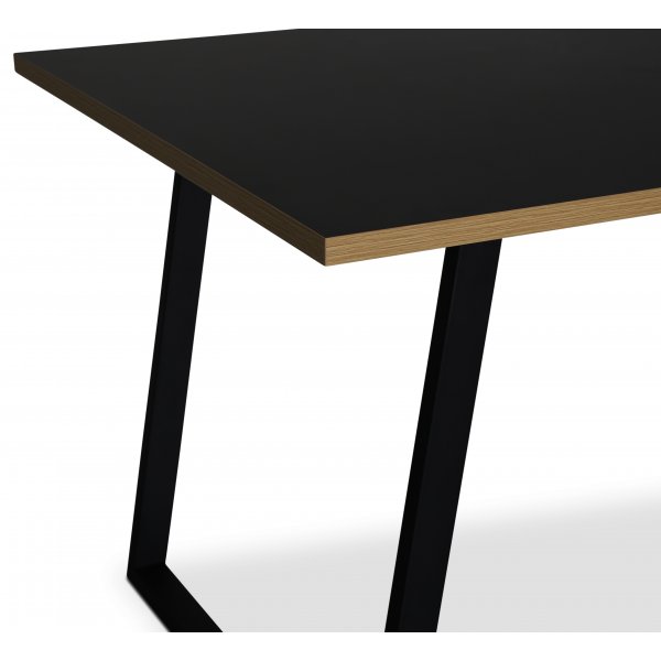 Table à manger Edge 140x90 - Stratifié haute pression (HPL) Noir Table à manger Edge 140x90 - Stratifié haute pression (HPL) Noir