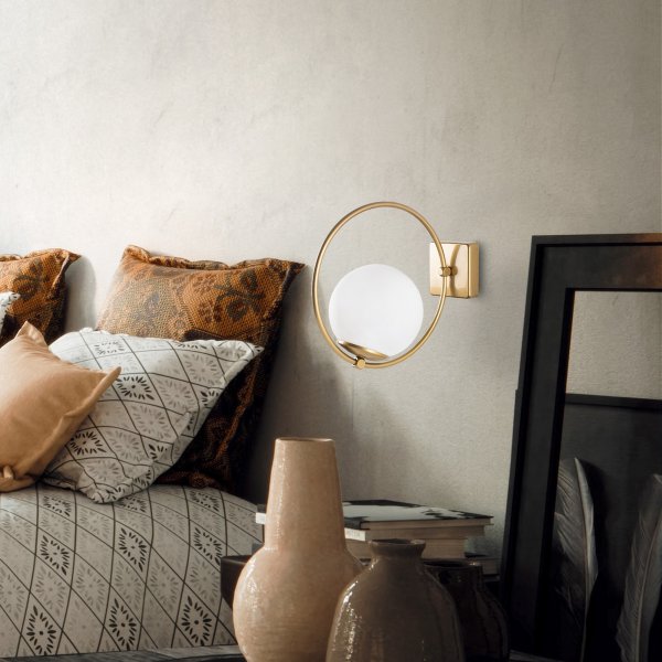 Dolly vägglampa 3912 - Guld Dolly vägglampa 3912 - Guld