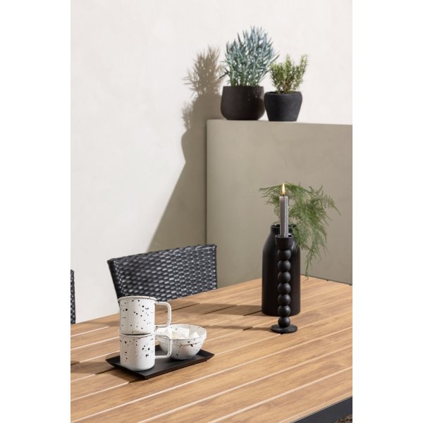 Break utematgrupp med 4 st Malina stolar - Svart/Natur Break utematgrupp med 4 st Malina stolar - Svart/Natur