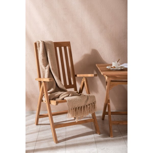 Ghana utematgrupp med 2 st Kenya karmstolar - Teak