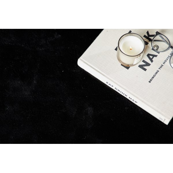 Rochelle matta - Svart