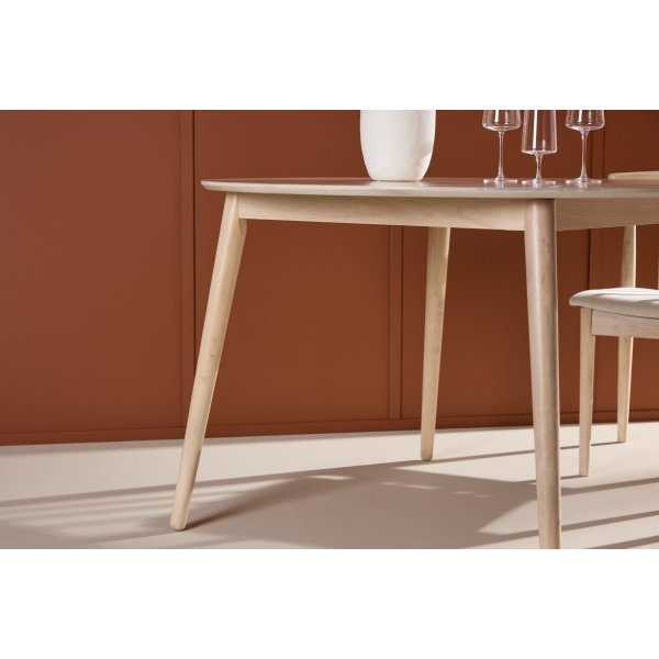 Flora matbord Ø120 cm - Whitewash Flora matbord Ø120 cm - Whitewash