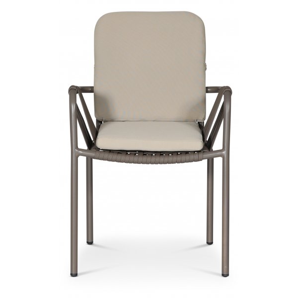 Stapelbar utestol grå med beige dyna Stapelbar utestol grå med beige dyna