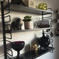 Supernöjd med min hylla! Ester vägghylla - Svart