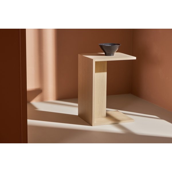 Juni soffbord 58 x 35 cm - Whitewash Juni soffbord 58 x 35 cm - Whitewash