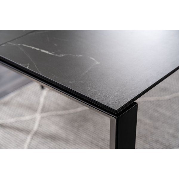 Table à manger Metropol 120-180 cm - Noir Table à manger Metropol 120-180 cm - Noir