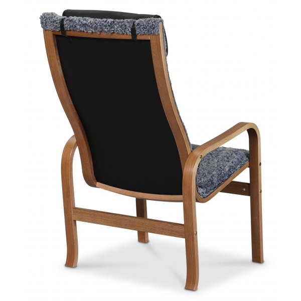 Fushion fåtölj i fårskinn scandinavian grey - Brunbetsad ek Fushion fåtölj i fårskinn scandinavian grey - Brunbetsad ek