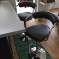 Kundbild Angela Barstol - Valnöt/Svart: Så nöjd över barstolarna! Snygga...