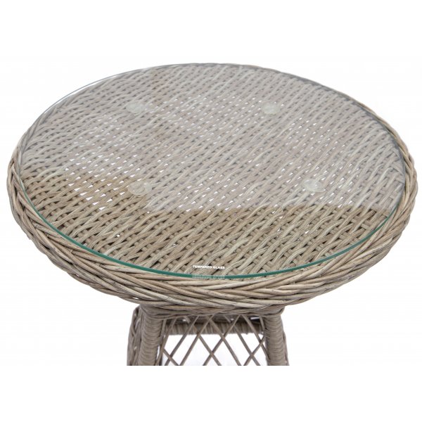 Utegrupp i konstrotting; 2 stolar med sidobord Utegrupp i konstrotting; 2 stolar med sidobord