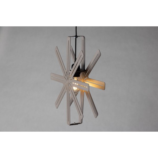 Säfsen adventsstjärna taklampa 40 cm - Svart/Mocca Säfsen adventsstjärna taklampa 40 cm - Svart/Mocca