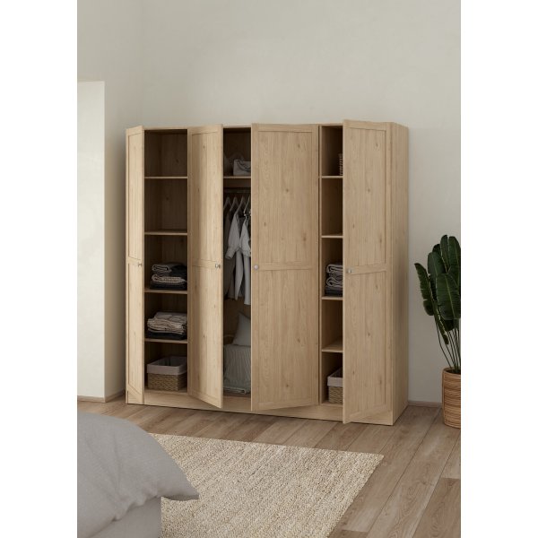 Armoire Billund à 4 portes - Hickory Armoire Billund à 4 portes - Hickory