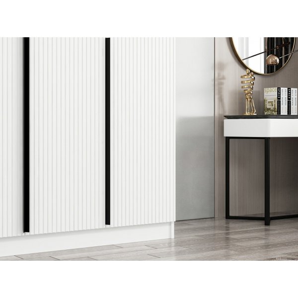 Armoire Cikani 135x52x210 cm - Blanc Armoire Cikani 135x52x210 cm - Blanc