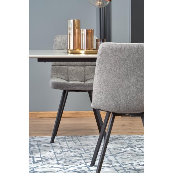 Table à manger Valarauk 140 cm - Gris clair/noir Table à manger Valarauk 140 cm - Gris clair/noir