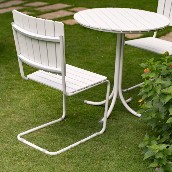 Holmö balkongset: 2 st stolar med runt bord Holmö balkongset: 2 st stolar med runt bord