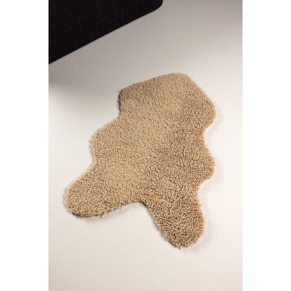Katy pläd 60x90 cm - Beige fårskinnsimitation Katy pläd 60x90 cm - Beige fårskinnsimitation