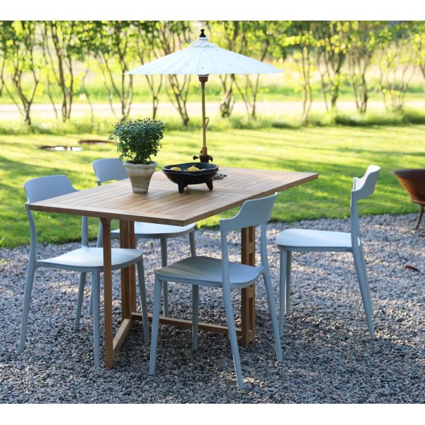 Matgrupp Salt� teak: Slagbord i teak inklusive 4 st Abbe stolar