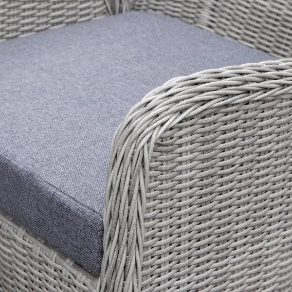 Santiago utemöbelset med fällbara fåtöljer och bord i grå rotting Santiago utemöbelset med fällbara fåtöljer och bord i grå rotting